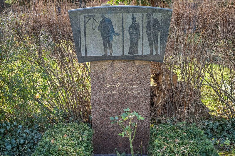 Wolf Kaiser, grave, Dorotheenstaedtischer Friedhof, Chausseestrasse, Mitte, Berlin, Germany, Europe