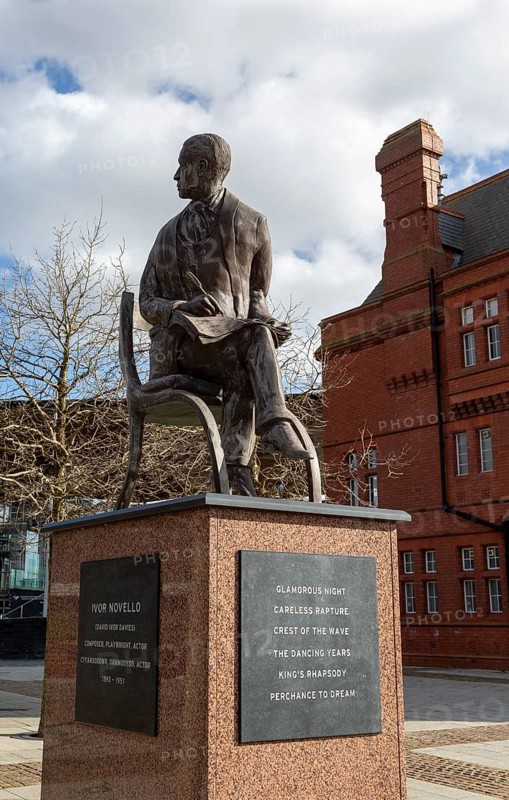 Ivor Novello 1893-1951 bronze sculpture statue, Cardiff Bay, Cardiff, South Wales, UK by Peter Nicholas 2013