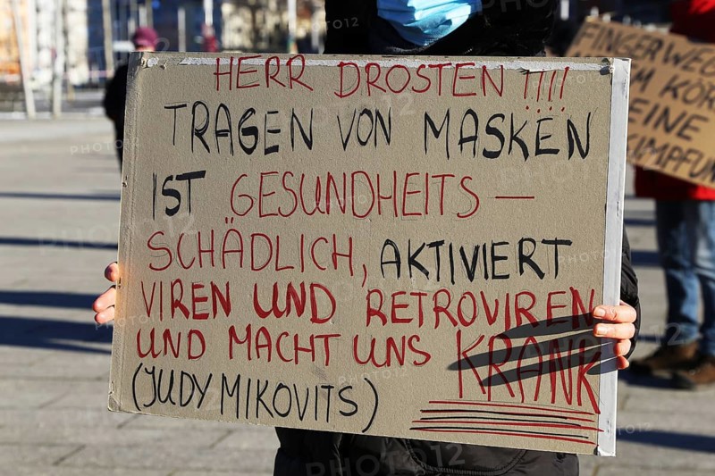 Mannheim: Demonstration against the corona measures. The demonstration was organised by an individual, not by Querdenken. The motto of the demonstration was: For freedom and fundamental rights, for free self-determination, for free vaccination decisions