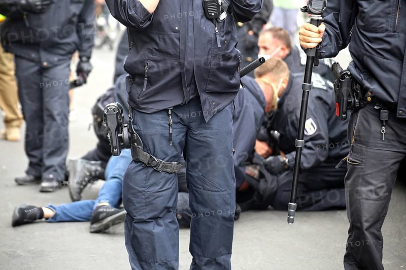 Berlin: The planned lateral thinker demo for peace and freedom against the corona measures of the federal government was banned. Several arrests were made