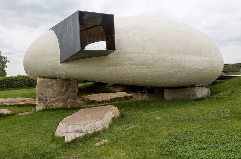 Hauser and Wirth art gallery, restaurant and garden, Durslade Farm, Bruton, Somerset, England, UK gardens designed by Piet Oudolf