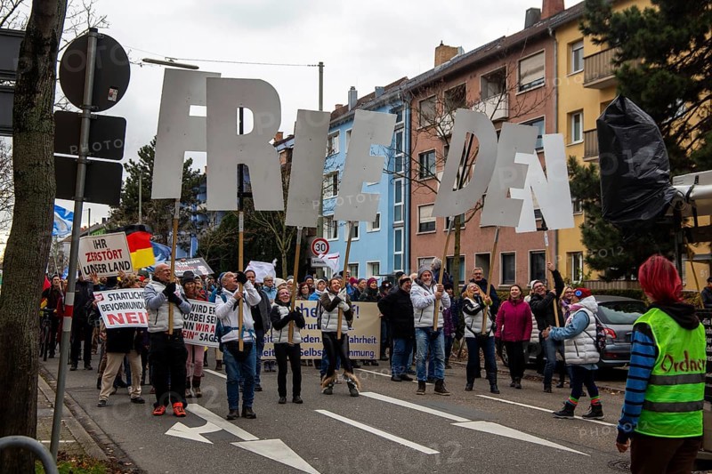 Karlsruhe, 10 December 2023: Large demonstration in favour of reappraisal of the coronavirus measures. A symbolic criminal complaint was filed against the members of the Bundestag who voted in favour of mandatory vaccination at the facilities