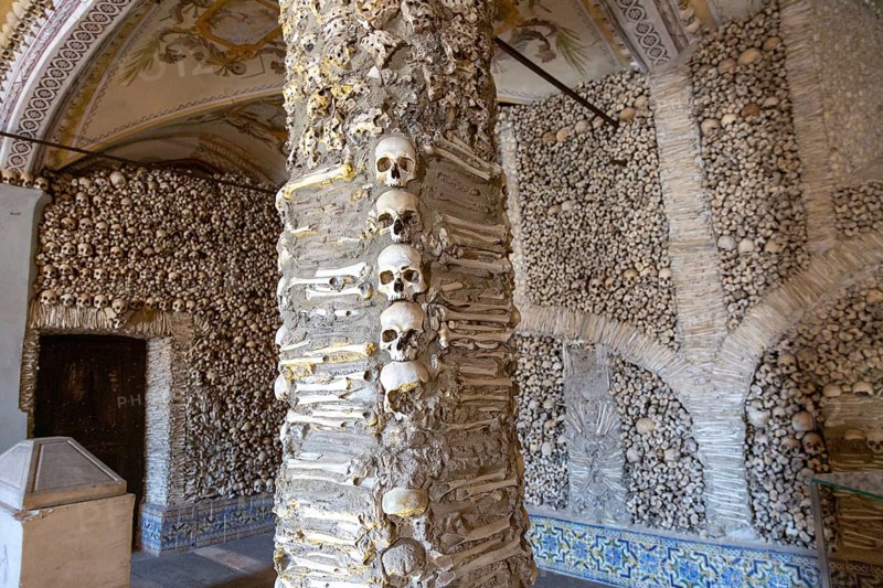 The Chapel of Bones, Capela dos Ossos, city of Evora, Alto Alentejo, Portugal, southern Europe, Europe