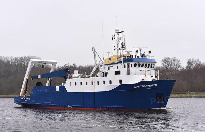 Fishing trawler, trawler Arctic Hunter in the Kiel Canal, Kiel Canal, Schleswig-Holstein, Germany, Europe