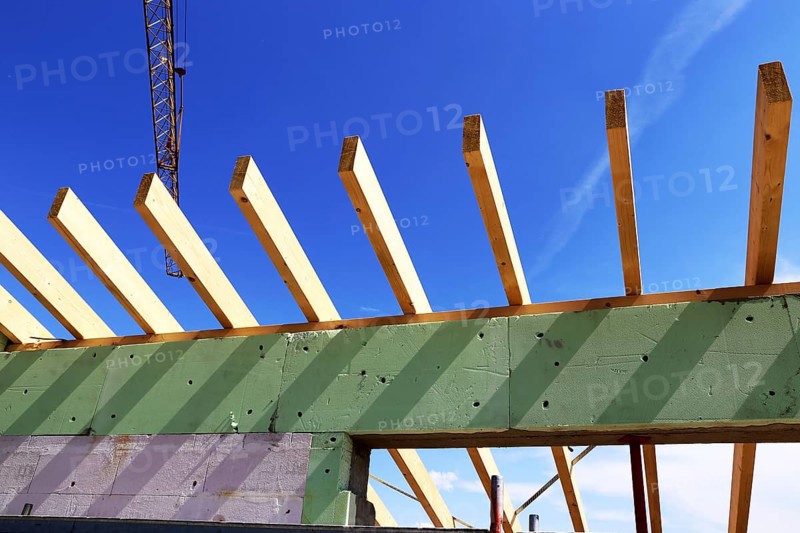 Roof work on a new residential building
