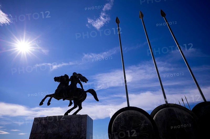 Statue, monument, military leader Alexander the Great on his horse Voukefalas, shields, spears, promenade, Thessaloniki, Macedonia, Greece, Europe