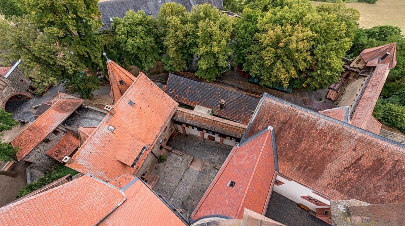 Castle gates, gate buildings 1 to 4, castle courtyard of the outer bailey, Zinzendorfbau, battlements with rondel of the Zwinger, Ronneburg Castle, medieval knight's castle, Ronneburg, view from the keep, Ronneburger Huegelland, Main-Kinzig district, Hesse, Germany, Europe