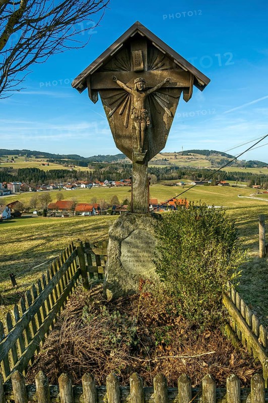 Crucifix with wooden fence on the Buchenberg, Buchenberg, Allgaeu, Bavaria, Germany, Europe