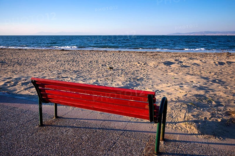 Bench, bench, red, sea, beach, Peraia, also Perea, evening light, Thessaloniki, Macedonia, Greece, Europe