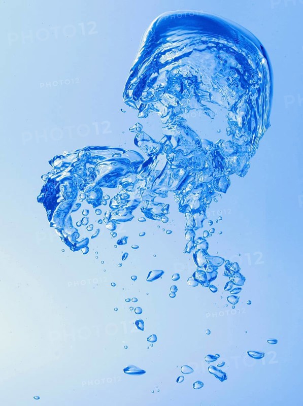 Closeup of air bubbles under water, in an aquarium
