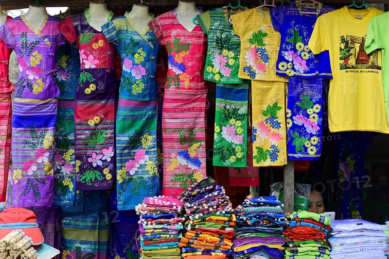 Clothes, Mingun, Burma, Myanmar, Asia