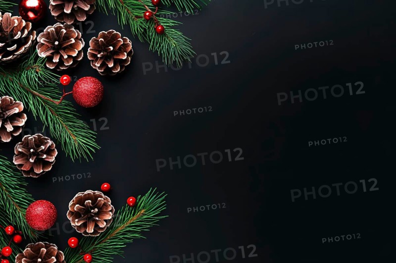Seasonal Christmas decoration with fir cones and branches and red berries on side of black background with negative space. KI generiert, generiert AI generated