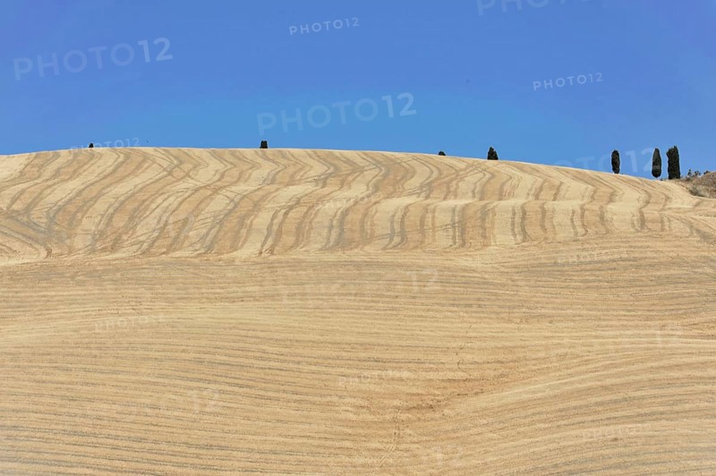 Harvested wheat field, landscape north of Sorano, Tuscany, Italy, Europe