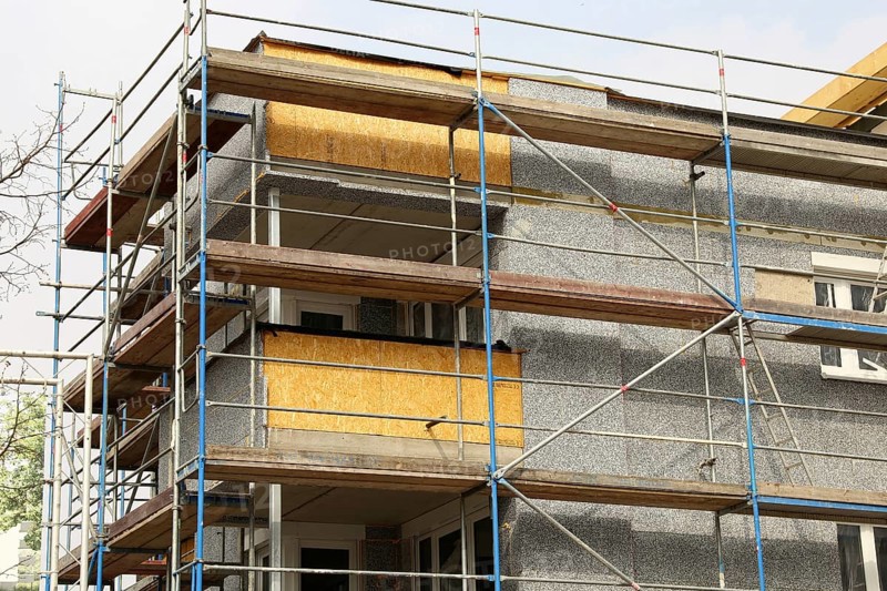 Thermal insulation of a house facade