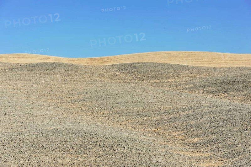 Harvested wheat field, landscape north of Sorano, Tuscany, Italy, Europe