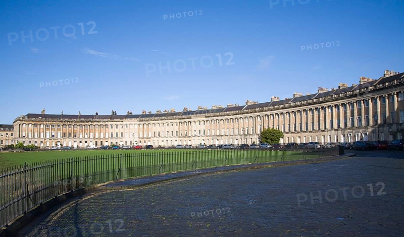 The Royal Crescent, architect John Wood the Younger built between 1767 and 1774, Bath, Somerset, England, United Kingdom, Europe