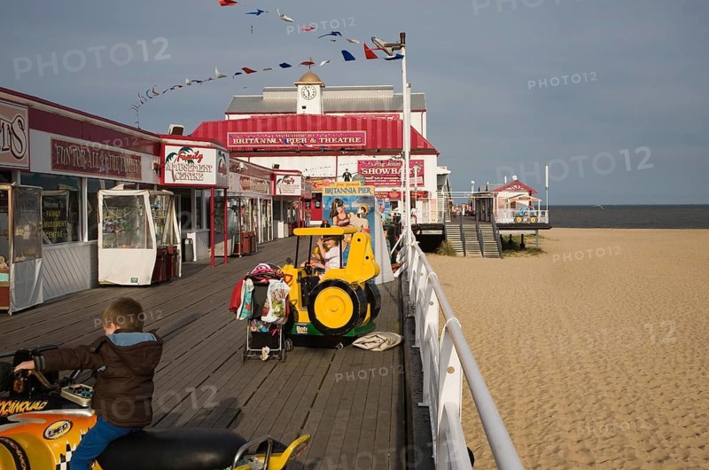 Seaside amusements on Britannia Pier, Great Yarmouth, Norfolk, England, United Kingdom, Europe