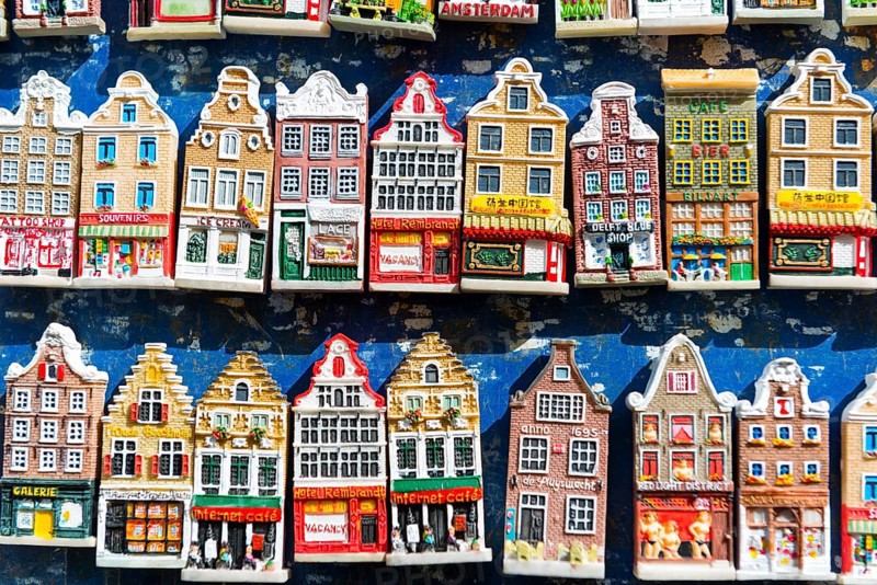 Canal houses as souvenir, magnet, magnetic, souvenir, fridge magnet, symbolic, city trip, holiday, travel, memory, decoration, small, urban, city visit, house, houses, image, illustration, market, shop, shopping, Amsterdam, Netherlands
