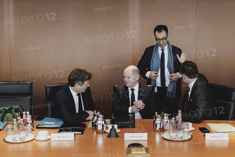 (L-R) Robert Habeck (Alliance 90/The Greens), Federal Minister for Economic Affairs and Climate Protection and Vice-Chancellor, Olaf Scholz (SPD), Federal Chancellor, Cem Oezdemir (Alliance 90/The Greens), Federal Minister for Agriculture and Food, and Wolfgang Schmidt (SPD), Head of the Federal Chancellery, pictured during the weekly cabinet meeting in Berlin, 21 February 2024
