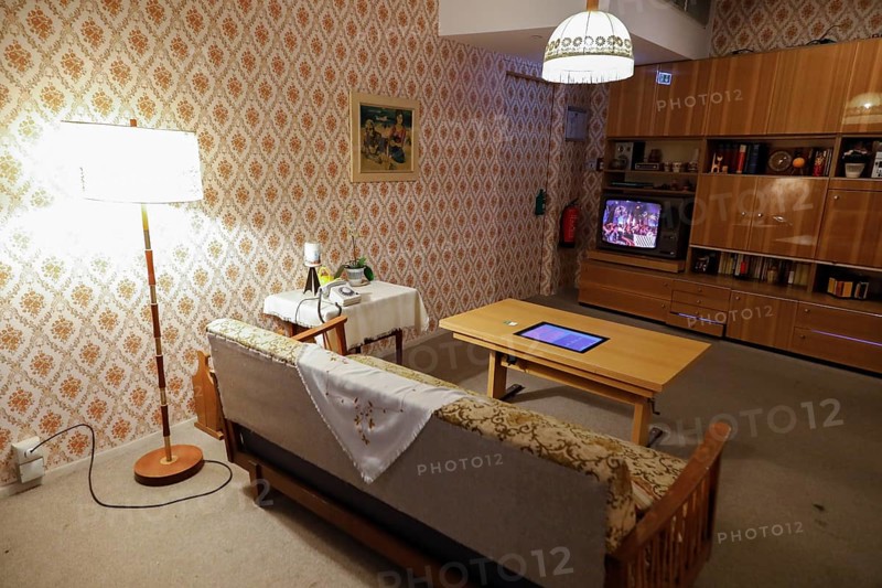 View into a living room of a prefabricated flat in the DDR Museum. The DDR Museum shows the life and everyday culture of the GDR in its permanent exhibition, 11.06.2019
