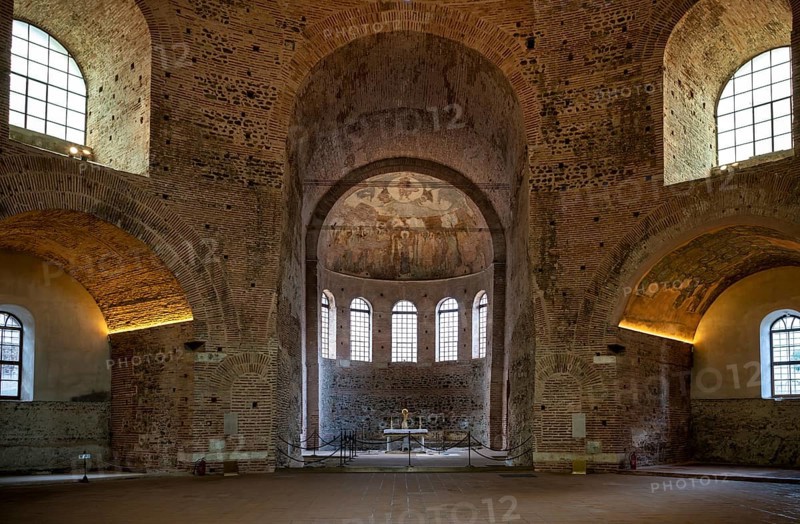 Interior view of Rotonda, Rotunda of Galerius, Roman round temple, chancel, altar, wall mosaic, Thessaloniki, Macedonia, Greece, Europe