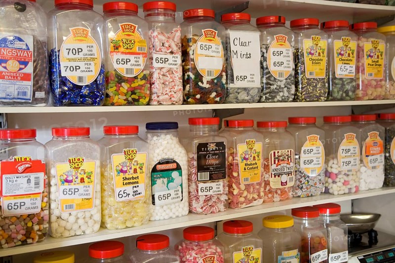 Jars of traditional sweets in sweet-shop, Woodbridge, Suffolk, England, United Kingdom, Europe