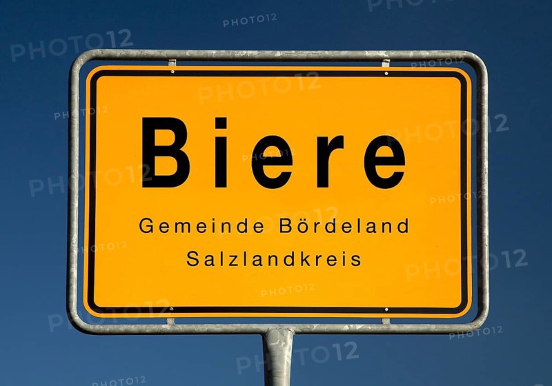 Place name sign Biere, district of the municipality Boerdeland, Salzlandkreis, Saxony-Anhalt, Germany, Europe