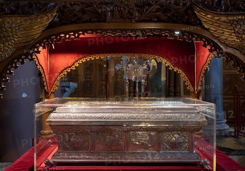 Interior view of the Saint Shrine, Church of Hagios Demetrios, also known as Agios Dimtrios or Demetrios Basilica, Thessaloniki, Macedonia, Greece, Europe