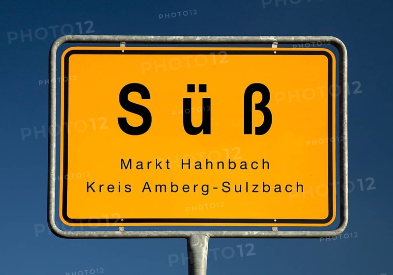 Town sign Suess, district of Markt Hahnbach, district of Amberg-Sulzbach, Bavaria, Germany, Europe