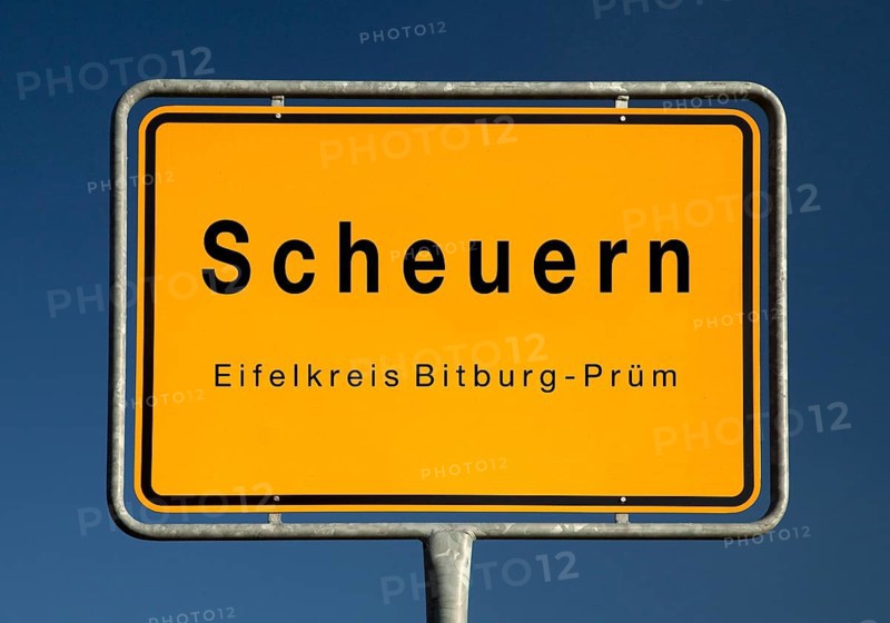 Place name sign Scheuern, Eifelkreis Bitburg-Pruem, Rhineland-Palatinate, Germany, Europe