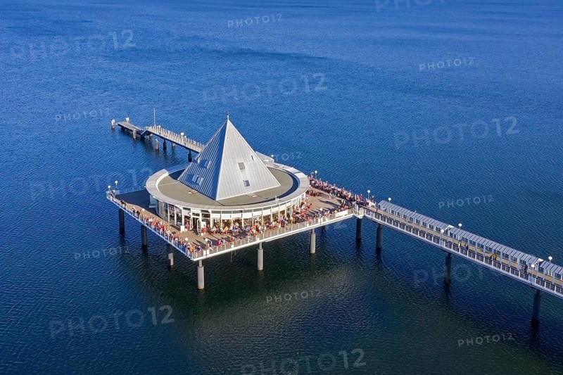 Heringsdorf Pier, Seebruecke Heringsdorf stretching out into the Baltic Sea on the island of Usedom, Mecklenburg-Vorpommern, Germany, Europe