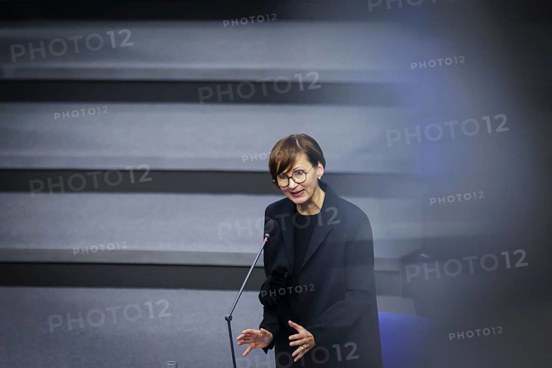Bettina Stark-Watzinger (FDP), Federal Minister of Education and Research, during a government questioning in the plenary session of the Bundestag. Berlin, 21.02.2024