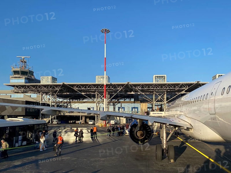 Passengers boarding the aircraft from the shuttle bus, Aegan Airlines, tarmac, Makedonia Airport, Thessaloniki Airport, Macedonia, Greece, Europe