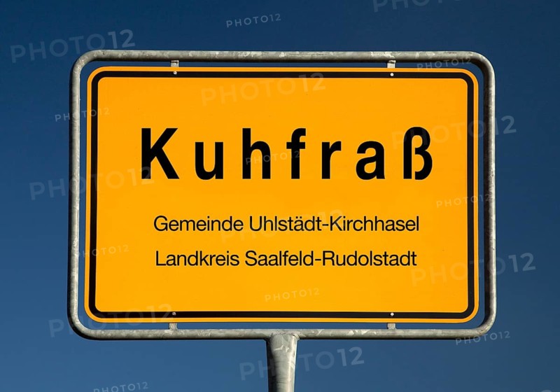 Town sign Kuhfrass, part of the municipality of Uhlstaedt-Kirchhasel, district of Saalfeld-Rudolstadt, Thuringia, Germany, Europe