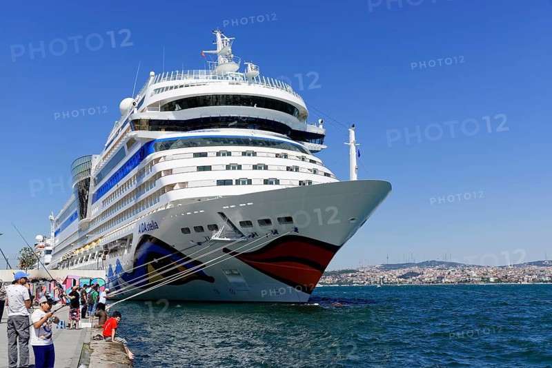 Cruise ship AIDAstella, year of construction 2013, 253, 3m long, 2700 passengers, at the quay of Karakoey, Istanbul Modern, Beyoglu, Istanbul, Turkey, Asia