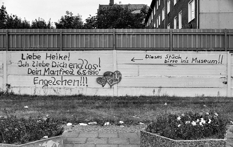 Berlin Wall with declaration of love, summer 1990, Berlin city centre, Germany, Europe