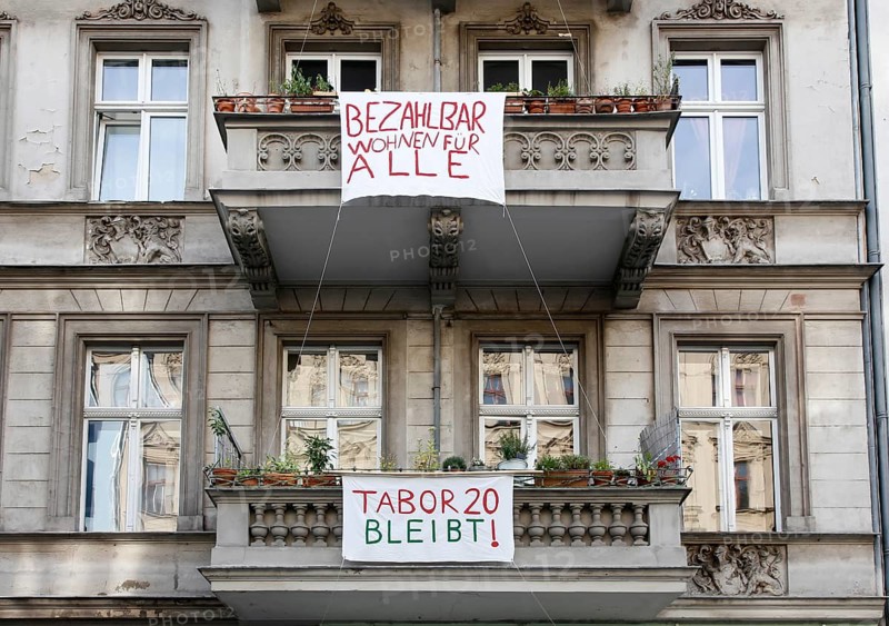 Protest by a tenants' initiative in Berlin's Kreuzberg neighbourhood. The building at Taborstrasse 20 was sold to property speculators. The tenants are calling on the Berlin district authority to exercise its right of first refusal in order to preserve the mill protection and ensure stable rents in the long term, 15 August 2019