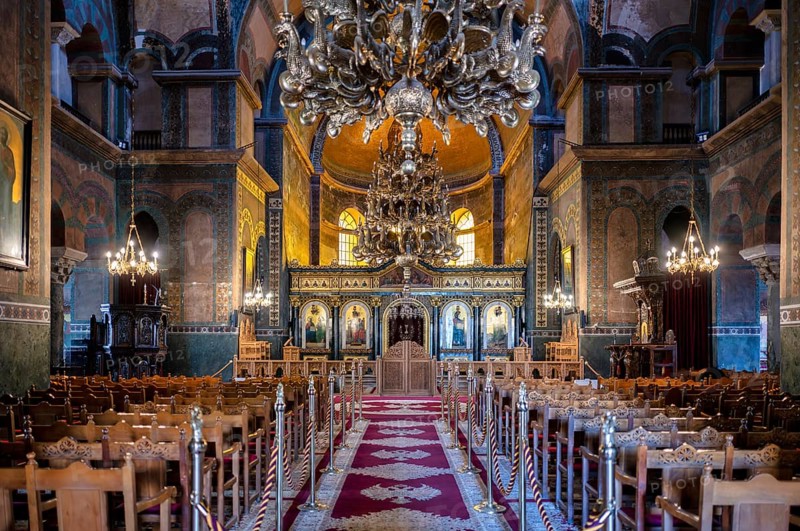Interior view of Hagia Sofia church, also known as Agia Sofia, altar, chandelier, Thessaloniki, Macedonia, Greece, Europe