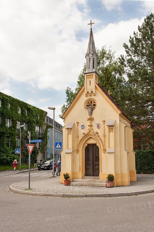 Max Emanuel Chapel, built in 1719 after the War of the Spanish Succession, moated castle am Inn, Bavaria
