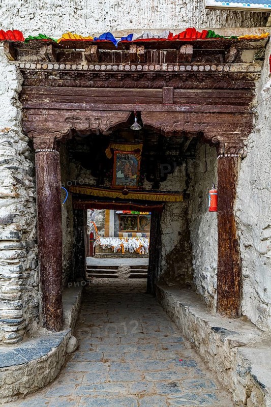 Huge entrance gate in the walled historic centre, Lo Manthang, Kingdom of Mustang, Nepal, Asia