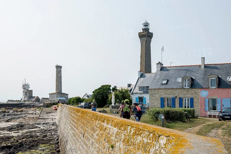 Lighthouses on the coast, Phare d'Eckmuehl, Penmarch, Finistere, Brittany, France, Europe