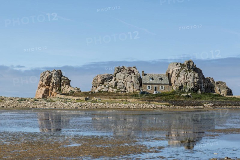 House between rocks, Castel Meur, La Gouffre, Plougrescant, Cote de Granit Rose, Cotes d'Armor, Brittany, France, Europe