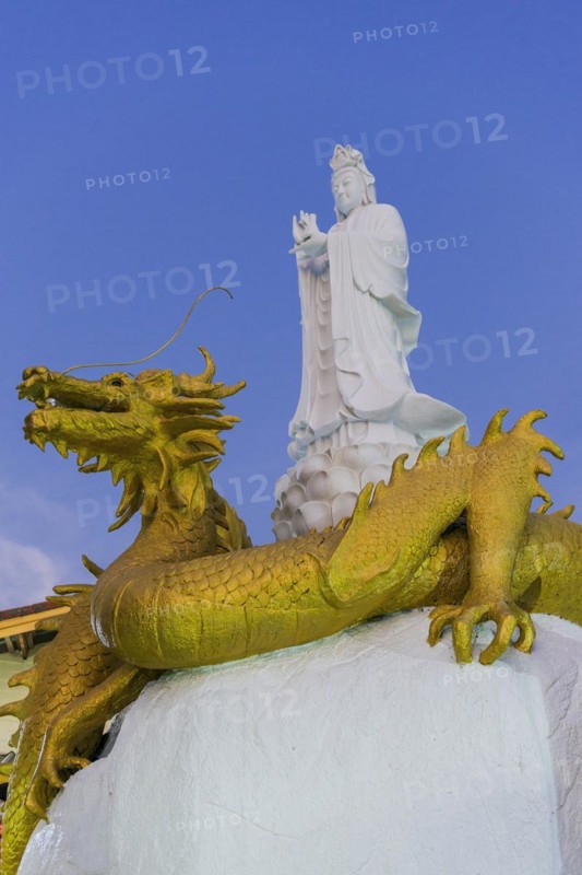 Buddhist temple, evening light, religion, Buddhism, world religion, statue, sculpture, worship, God, icon, faith, believe, culture, history, cultural history, cult, church, dragon, dragon figure, travel, holiday, tourism, Kao Lak, Thailand, Asia