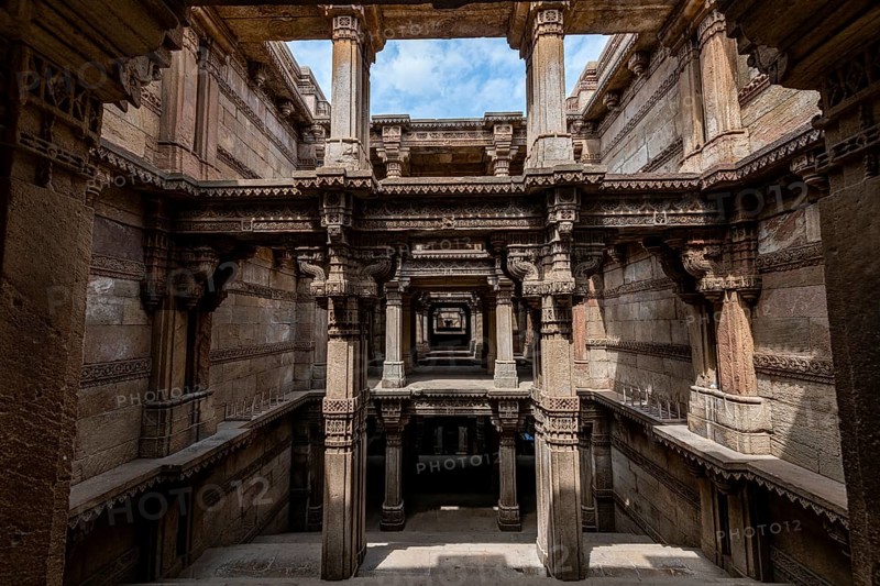 Adalaj Stepwell or Rudabai Stepwell, Adalaj, Gujarat, India, Asia