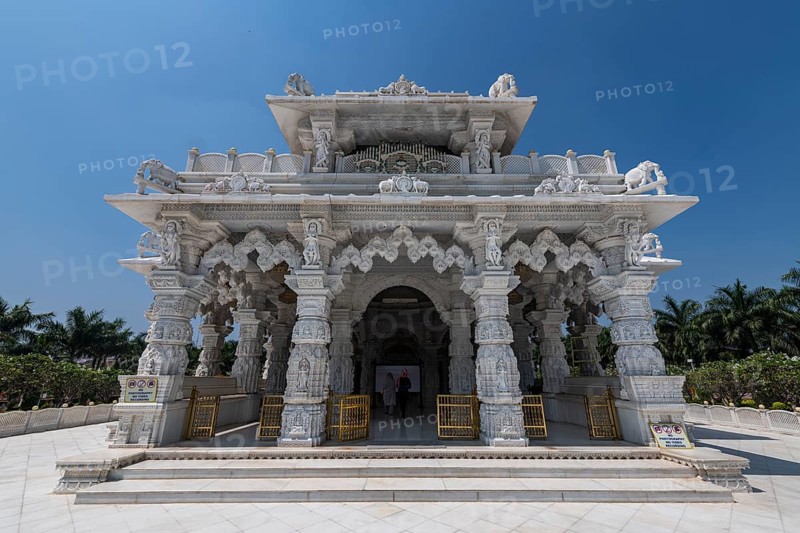 Marble build Dharamshala Manilaxmi Tirth Jain temple, Gujarat, India, Asia