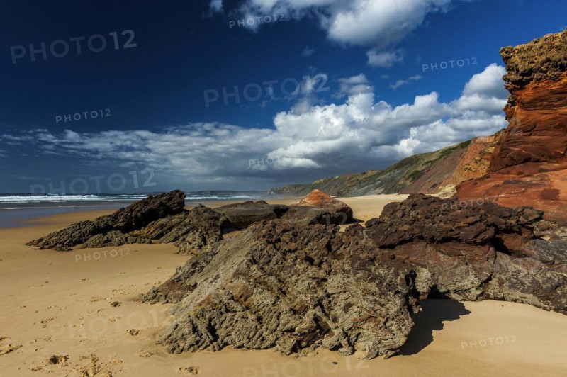 Algarve beach, wide, red rock, rocky coast, nobody, clear, blue sky, cloud, summer holiday, beach holiday, sea, ocean, Atlantic, Atlantic Ocean, sandy beach, coast, Atlantic coast, national park, geography, climate, travel, neutral, empty, sun, nature, natural landscape, beach landscape, surfer beach, Aljezur, Carrapateira, Sagres, Portugal, Europe