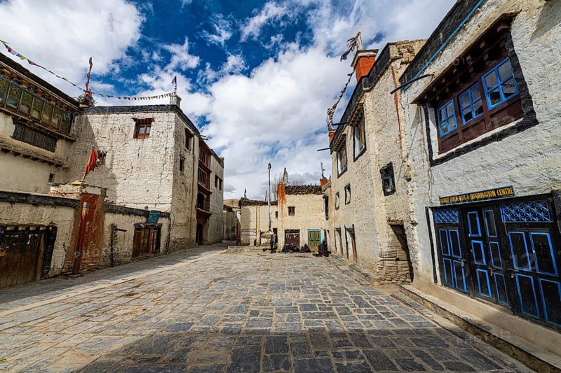 The walled historic centre, Lo Manthang, Kingdom of Mustang, Nepal, Asia
