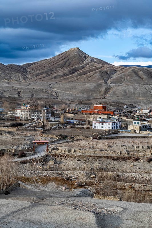 The walled village of Lo Manthang, Kingdom of Mustang, Nepal, Asia