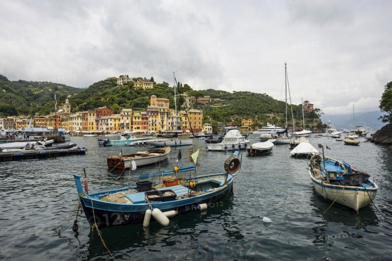 Village with colourful houses and harbour by the sea, Portofino, Province of Genoa, Liguria, Italy, Europe