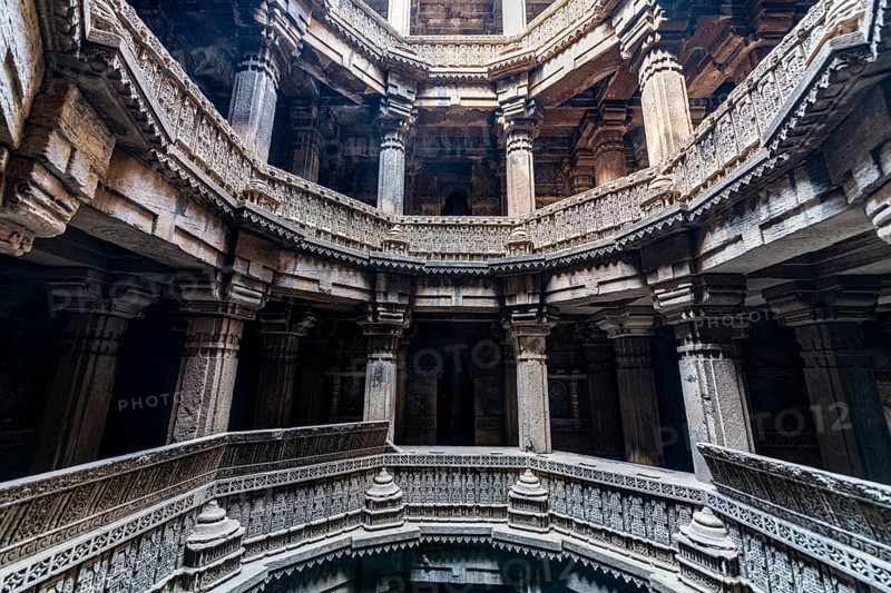Dai Halima Vav Stepwell, Unesco site, Ahmedabad, Gujarat, India, Asia